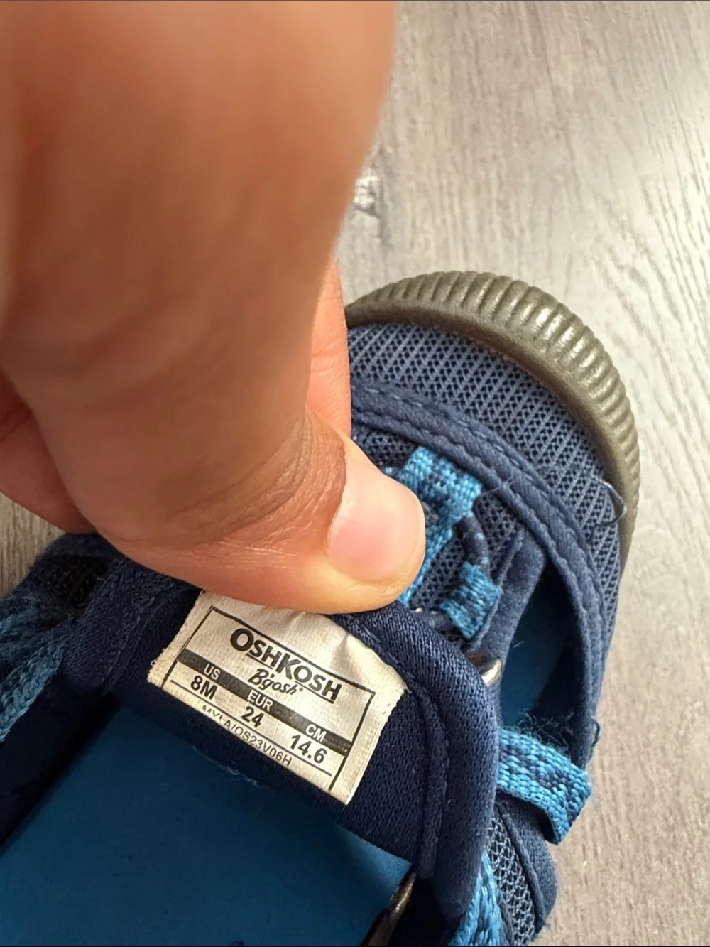 OshKosh B'gosh Blue Navy Kids Sandal & Baby Shark light up Sandal Set size 8